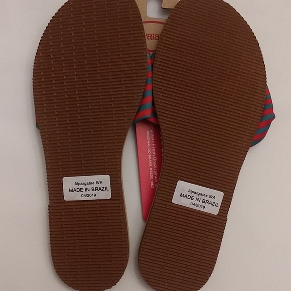 Havaianas You St. Tropez Flip Flops. Thong Style 7/8, Red and Blue Fabric. - Picture 11 of 12
